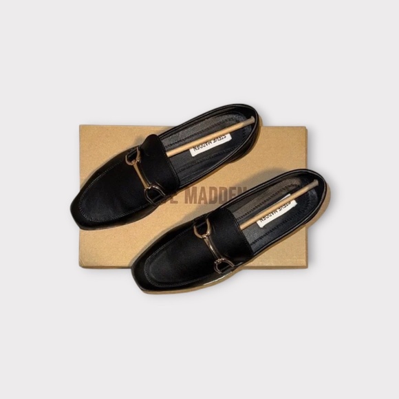 Steve Madden Black Loafers with Gold Accent - Picture 1 of 5